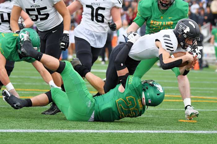 Tualatin.West-Linn.6A-football-semifinal.Leon-Neuschwander.22